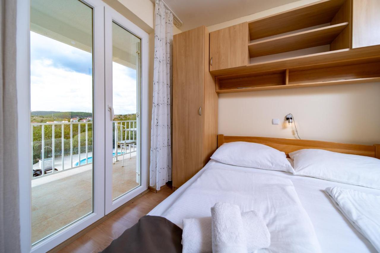 Apartments Stare Brajde Лопар Экстерьер фото