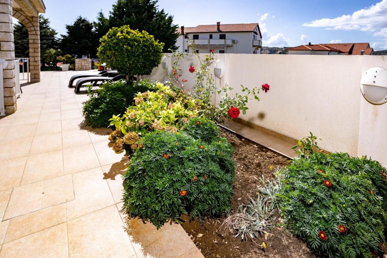 Apartments Stare Brajde Лопар Экстерьер фото