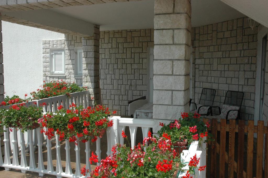 Apartments Stare Brajde Лопар Экстерьер фото